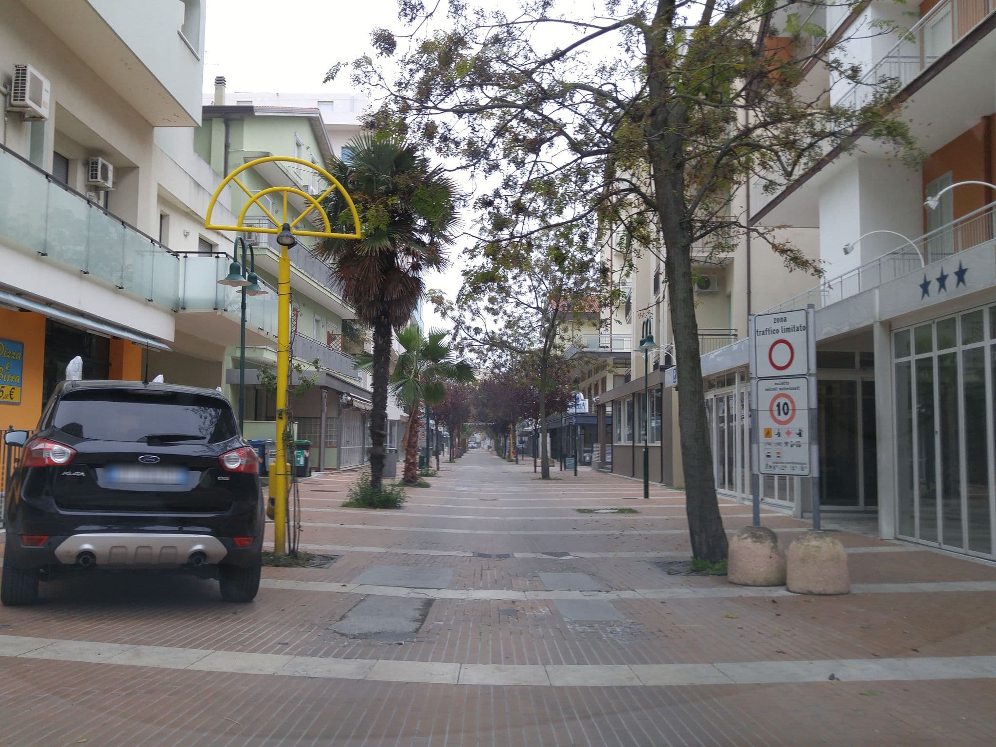 Street view near Hotel Leonardo, Cattolica — © sorcrosc (CC BY-SA · Mapillary)