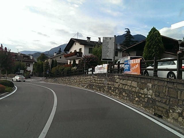 Street view near Löwenwirt, Cermes — © bufonto (CC BY-SA · Mapillary)