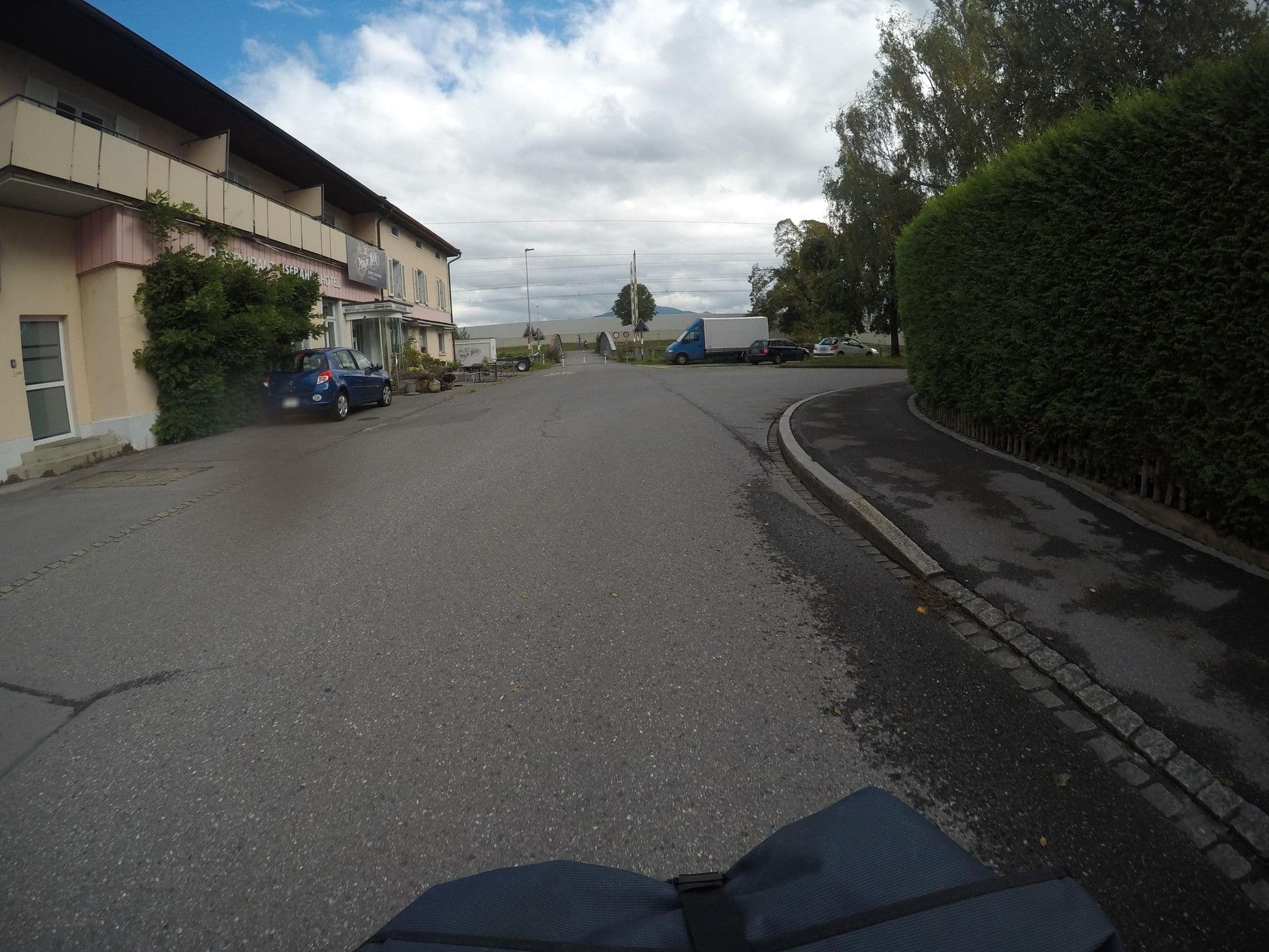 Street view near Isebähnli, Au — © mfa (CC BY-SA · Mapillary)