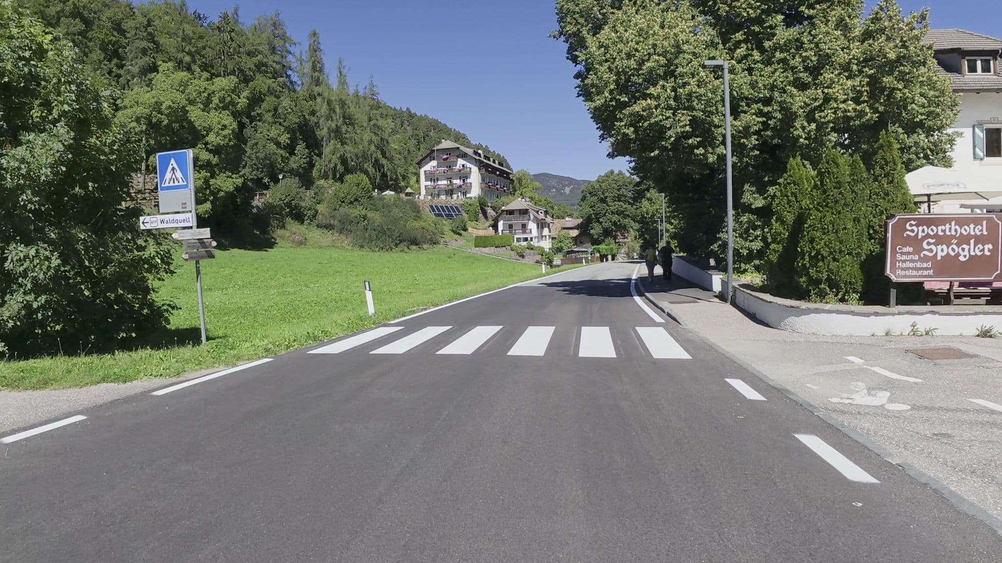 Street view near Sporthotel Spoegler, Renon — © Guzzi_Franze (CC BY-SA · Mapillary)