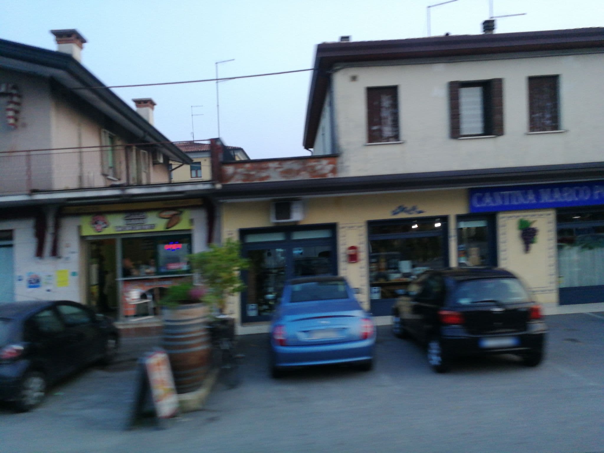 Street view near LOCAZIONE TURISTICA, Tessera — © sashazykov (CC BY-SA · Mapillary)