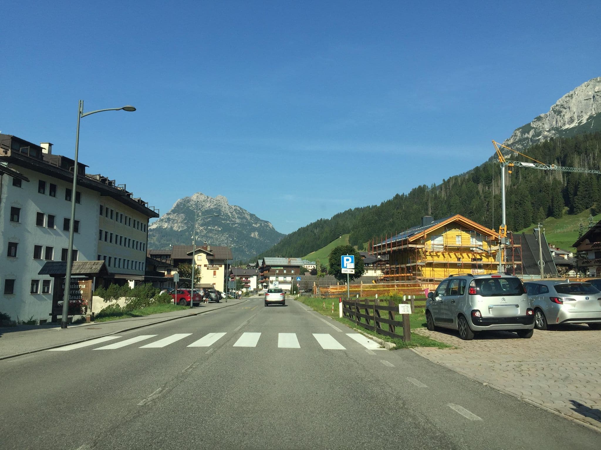 Street view near Hotel Fontana, Granvilla — © igorzo (CC BY-SA · Mapillary)