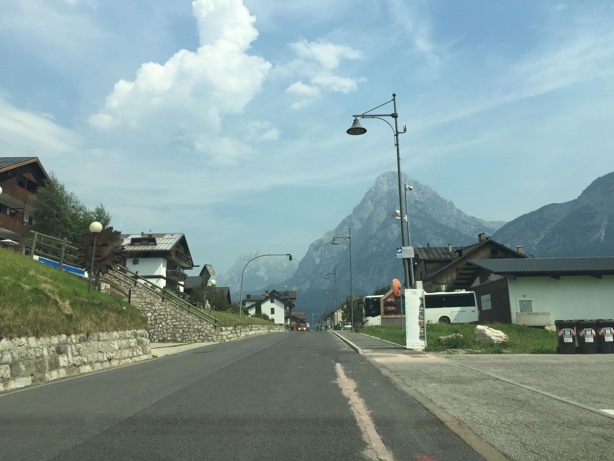 Street view near Borgo Al Sole Resort, Sappada — © igorzo (CC BY-SA · Mapillary)