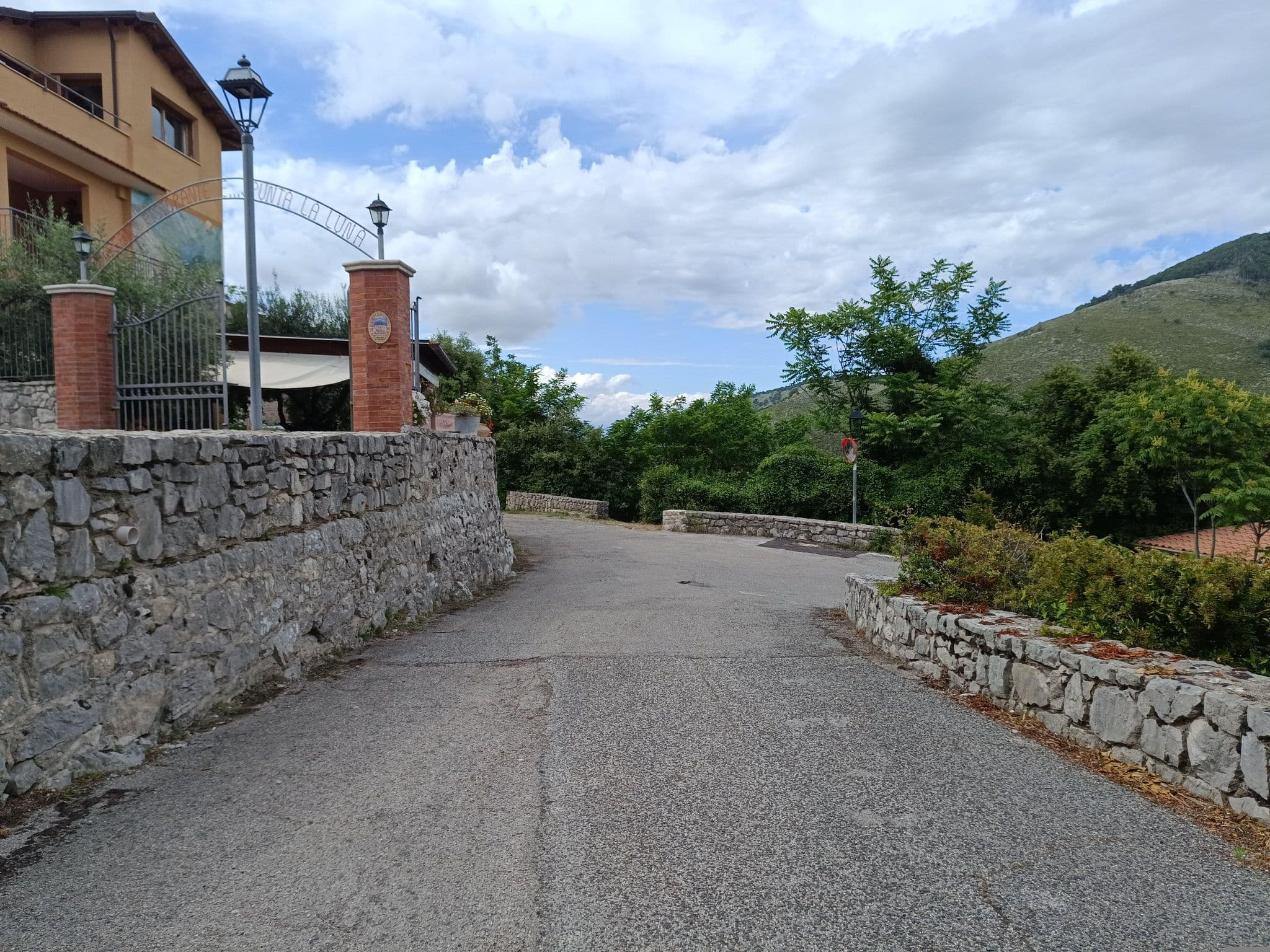 Street view near E Spunta La Luna, Lenola — © odiug (CC BY-SA · Mapillary)