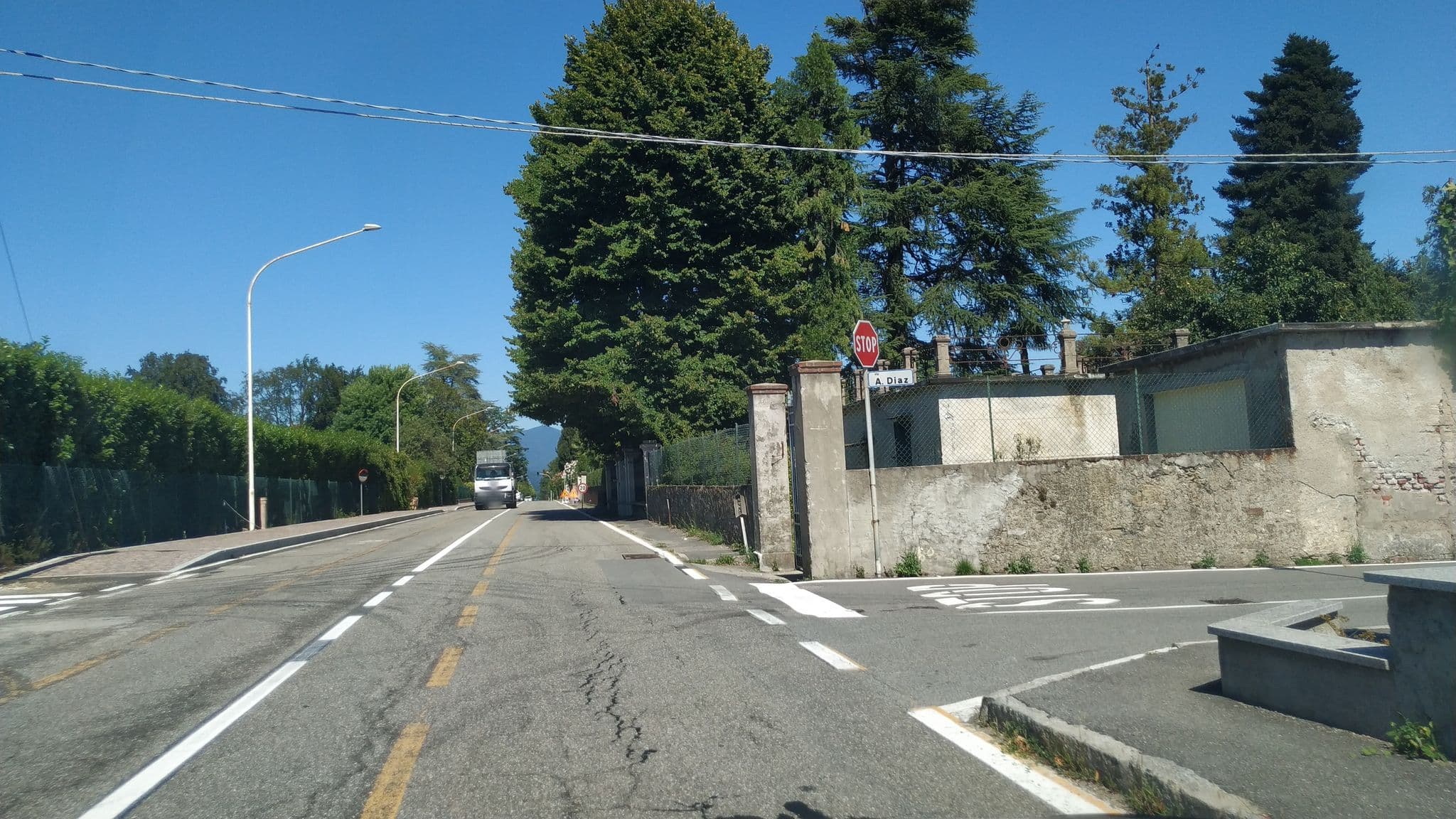 Street view near B & B VILLA PREZIOSA LAGO MAGGIORE, Lesa — © mikki65 (CC BY-SA · Mapillary)