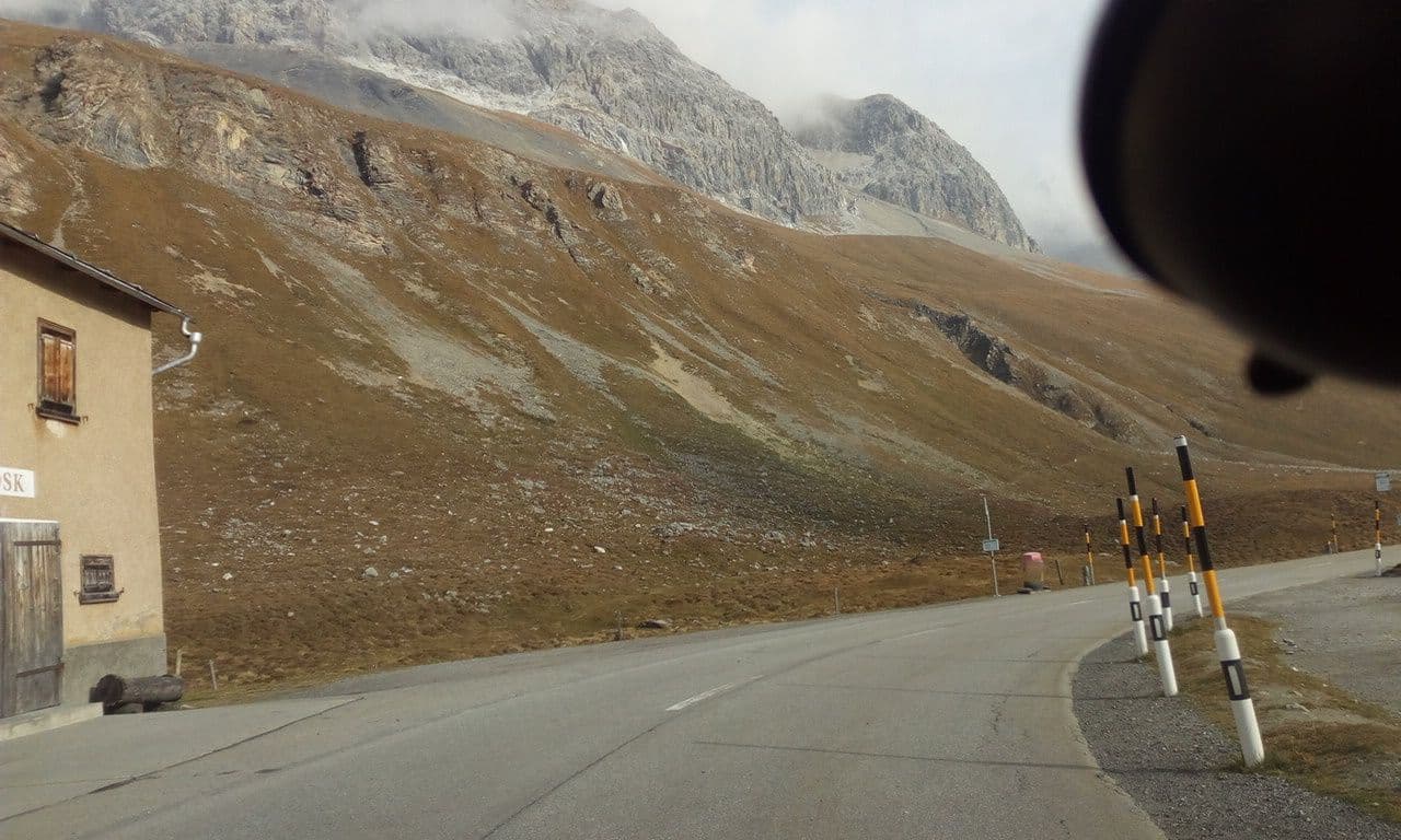 Street view near Gasthaus Albula Hospiz, Samedan — © selfishseahorse (CC BY-SA · Mapillary)