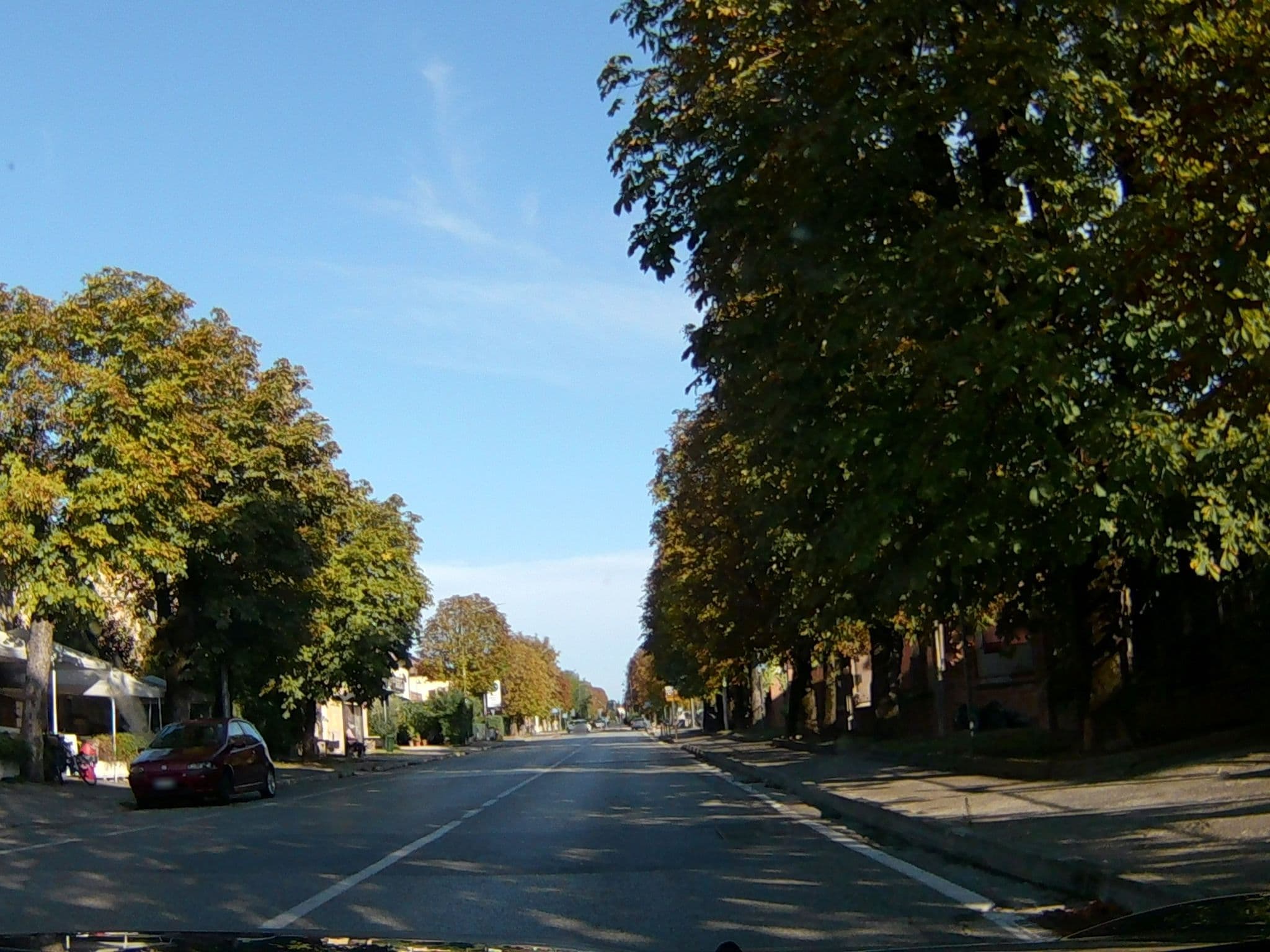 Street view near Ristorante Hotel Rustichello Lonato del Garda, Lonato — © endszbrxns (CC BY-SA · Mapillary)