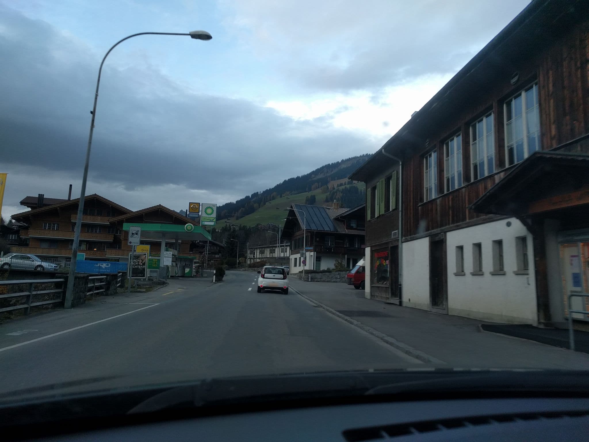 Street view near Alpenruh, Lenk — © mapmaniak (CC BY-SA · Mapillary)