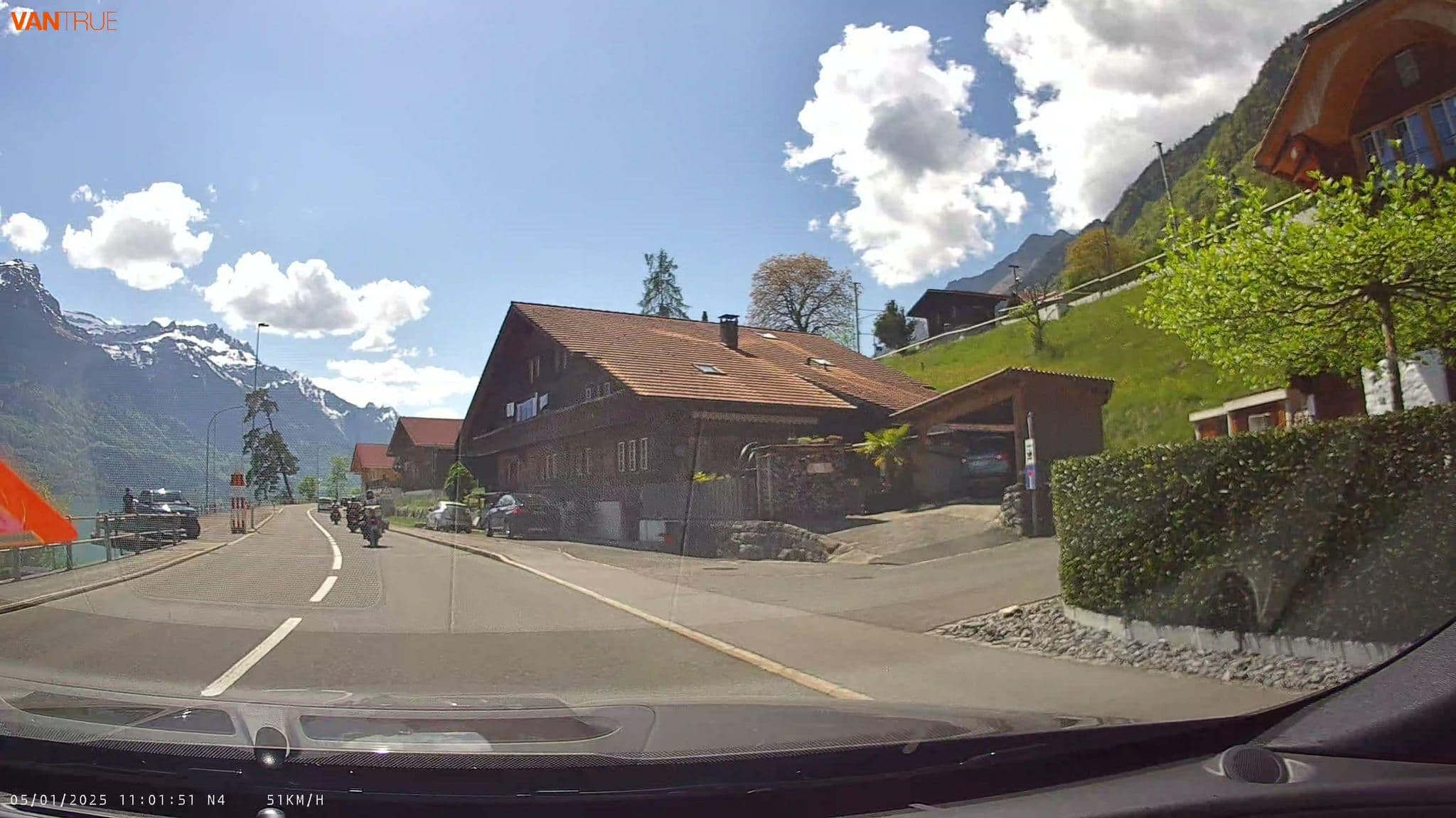 Street view near Gasthof, Brienz — © fcignat (CC BY-SA · Mapillary)