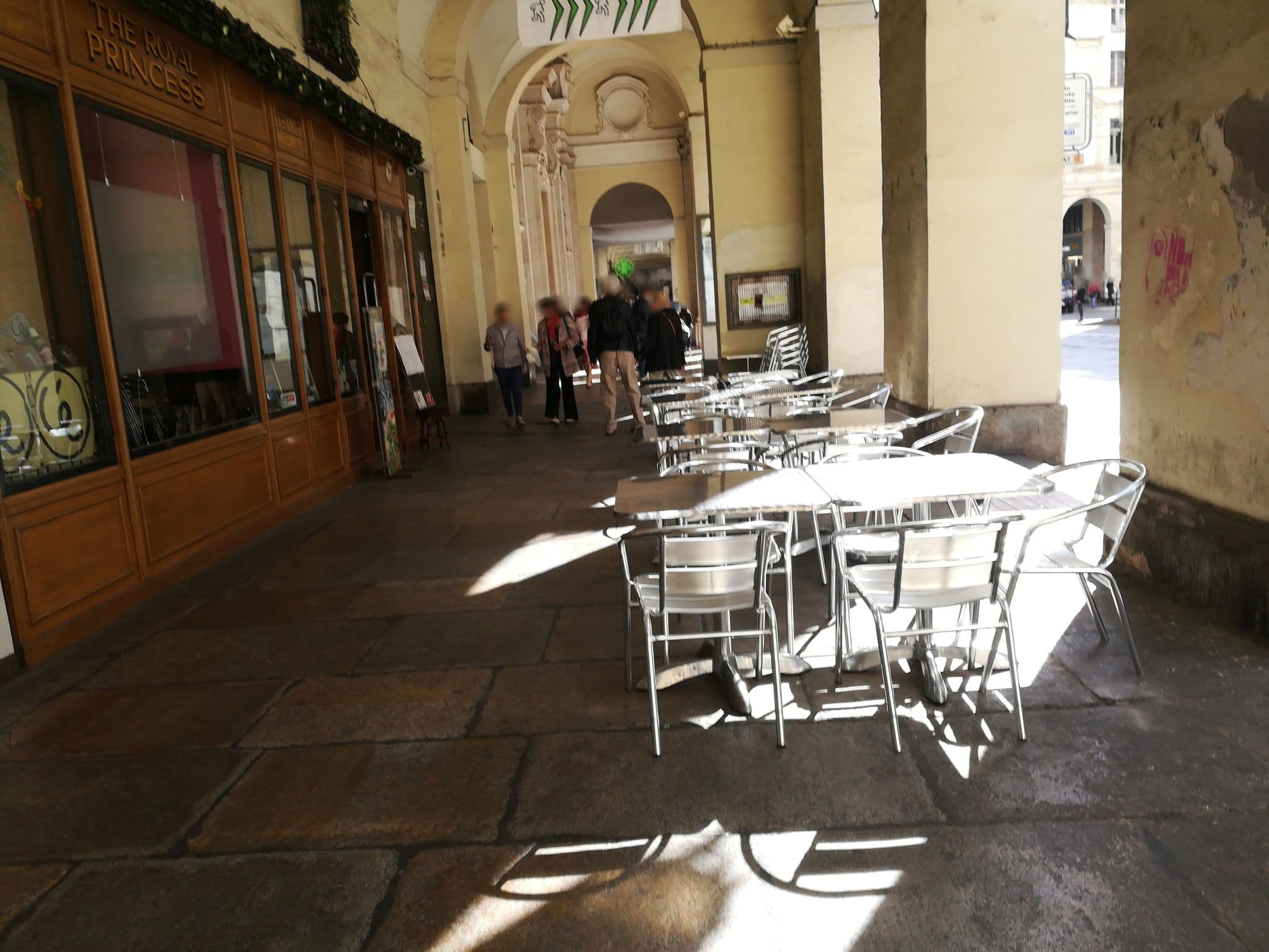 Street view near Pensione Orizzonte, Circoiscrizione I — © elena_moz (CC BY-SA · Mapillary)