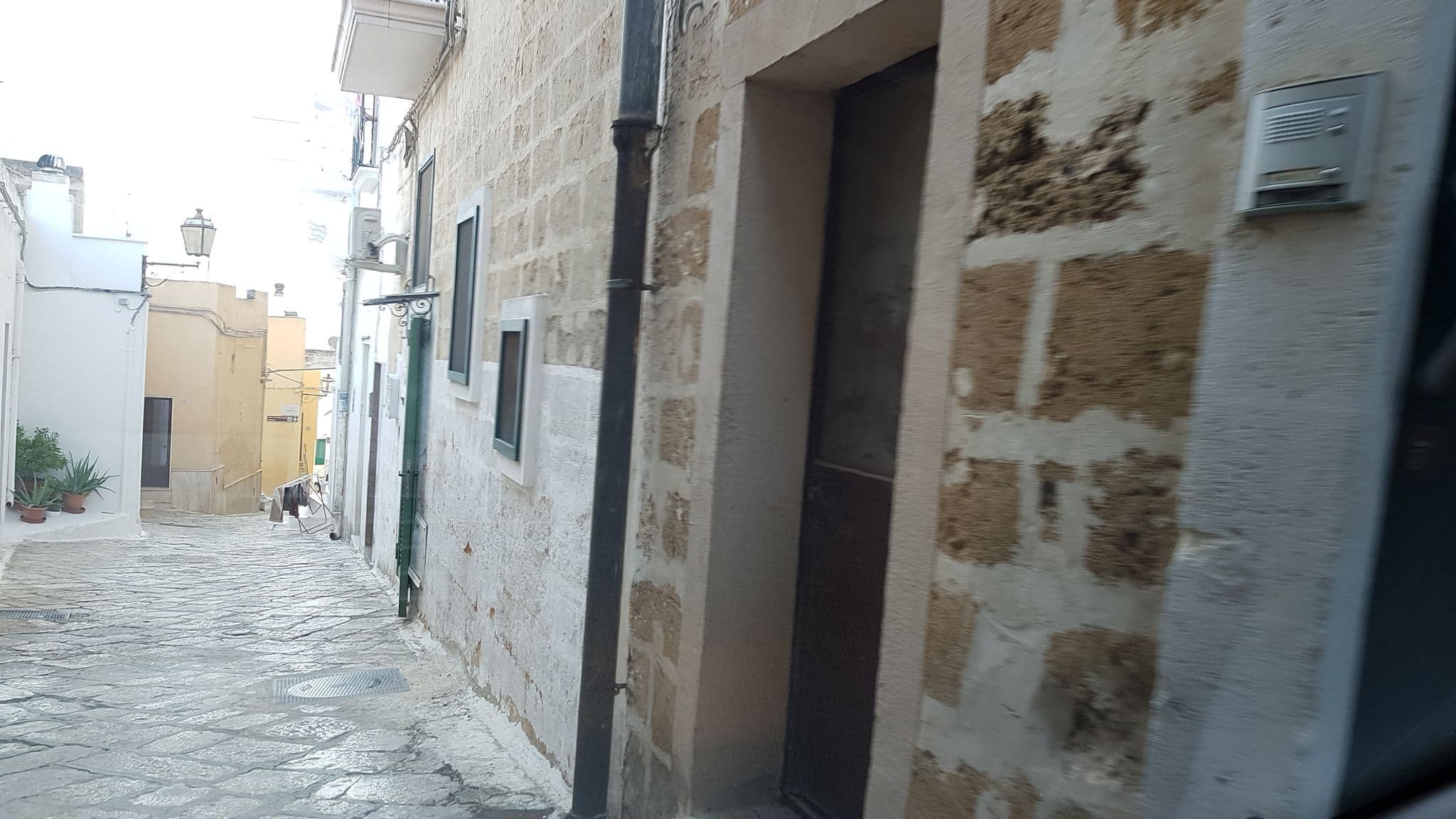 Street view near 3082 Palazzo Mazziotti by Perle di Puglia, Oria — © ale_zena_it (CC BY-SA · Mapillary)