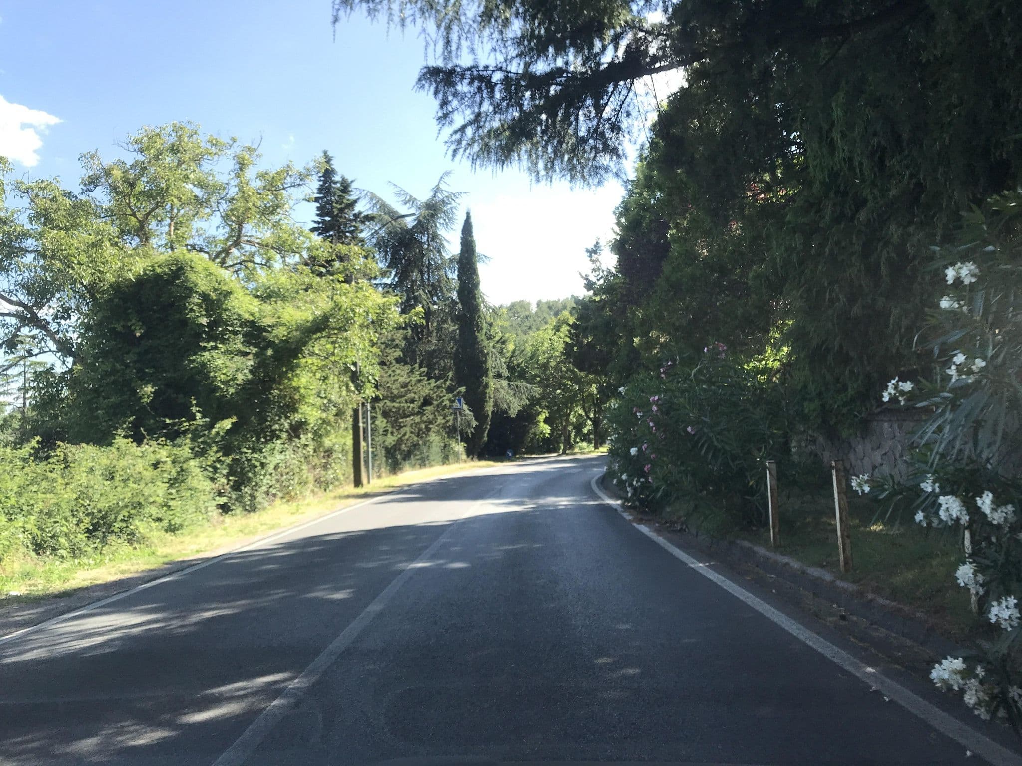 Street view near Hotel Parco Erosa, Abbadia San Salvatore — © panbauletto (CC BY-SA · Mapillary)