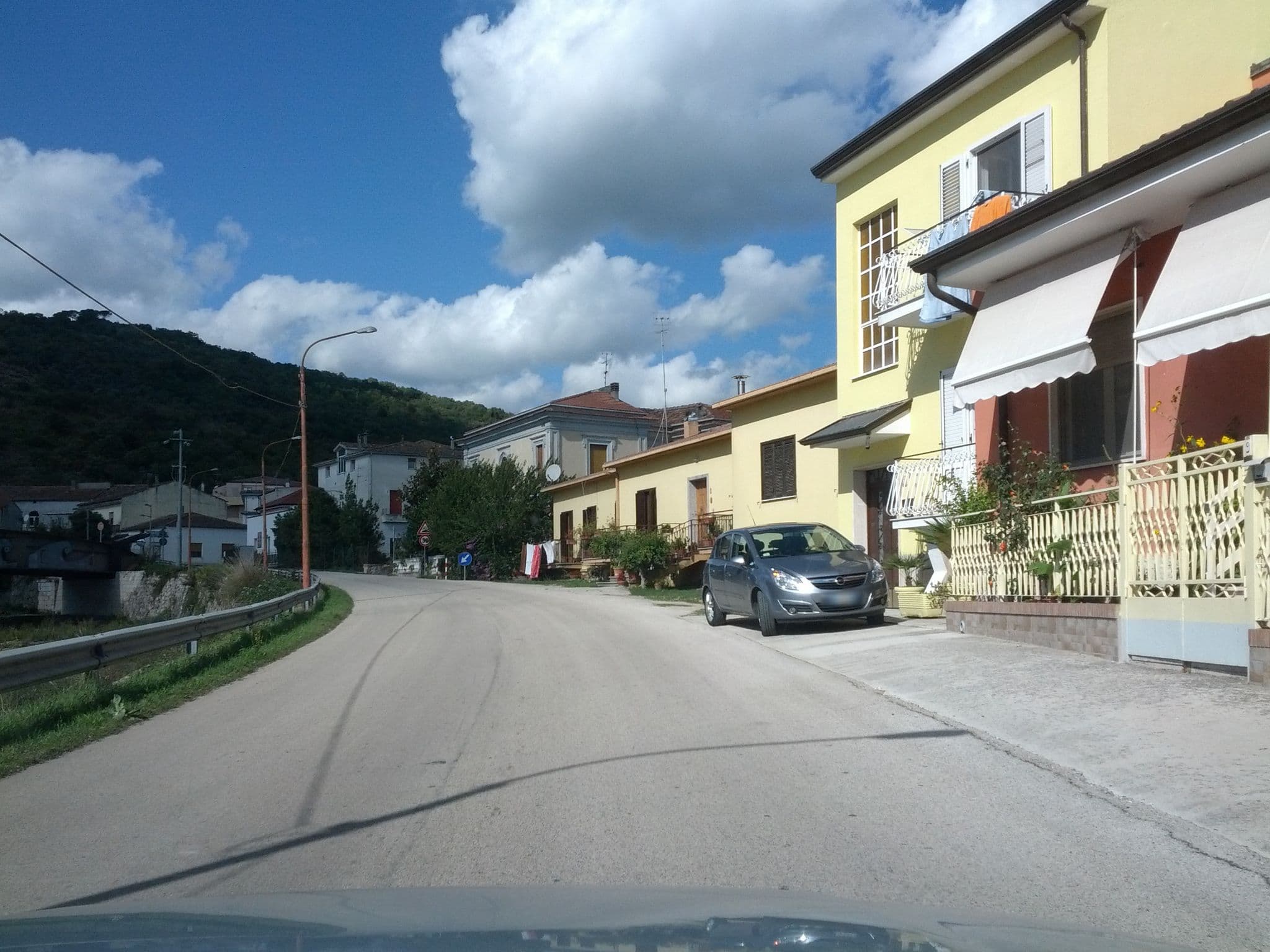Street view near B&B Ambrosia, Pozzilli — © odiug (CC BY-SA · Mapillary)