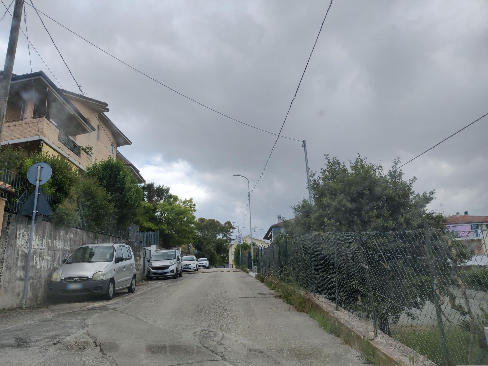 Street view near B&B Oasi Degli Angeli, Sambuceto — © evvemoscia (CC BY-SA · Mapillary)