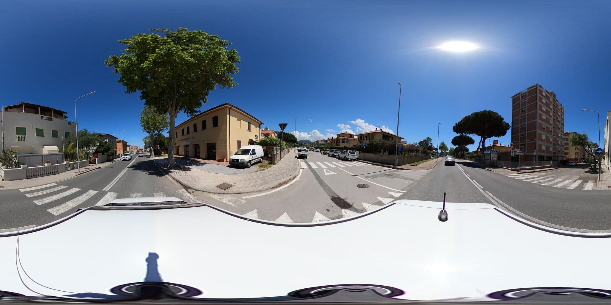 Street view near Casamare Hotel, San Vincenzo — © momix (CC BY-SA · Mapillary)