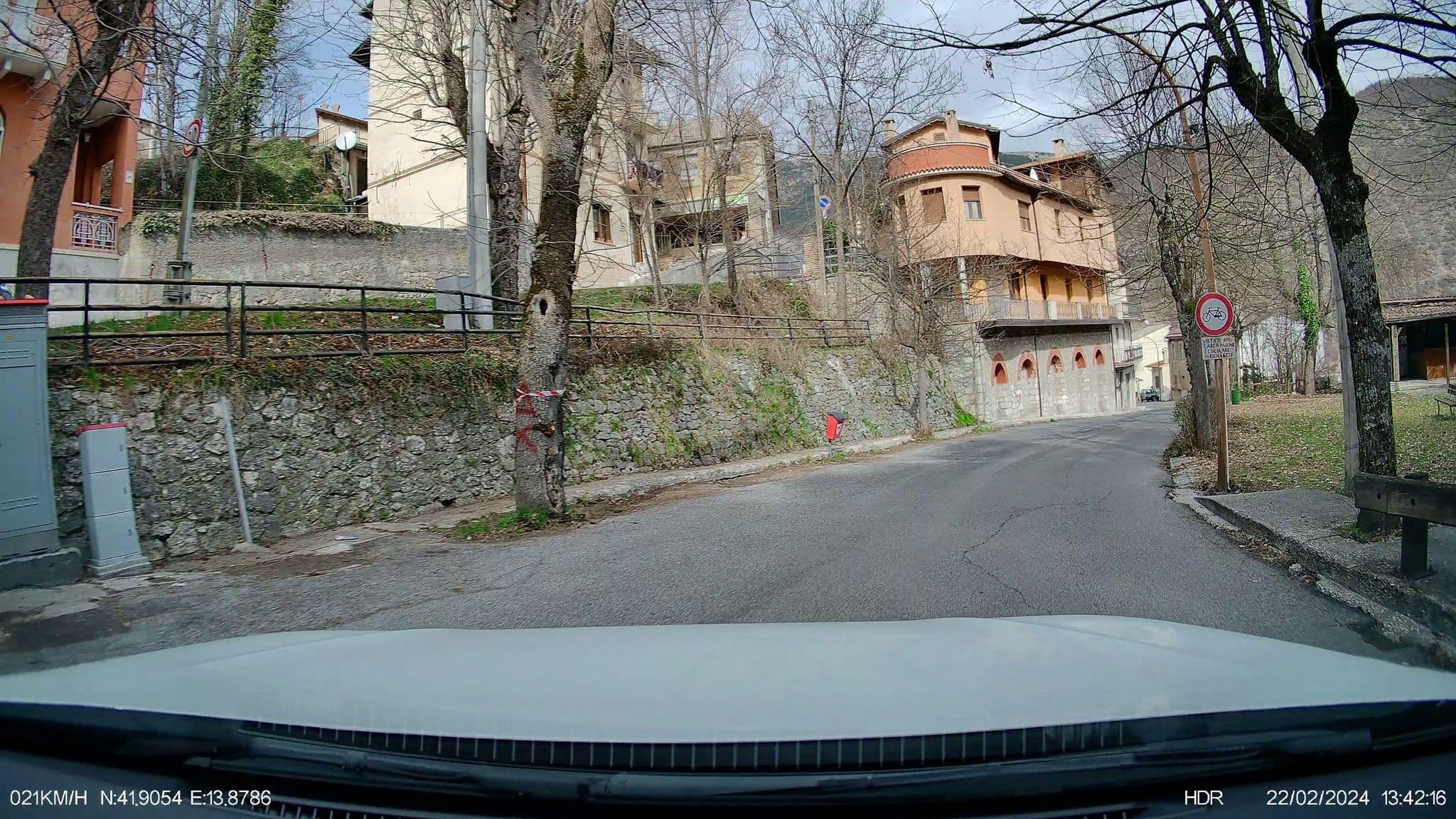 Street view near Hotel Roma, Scanno — © Hrabroslav (CC BY-SA · Mapillary)