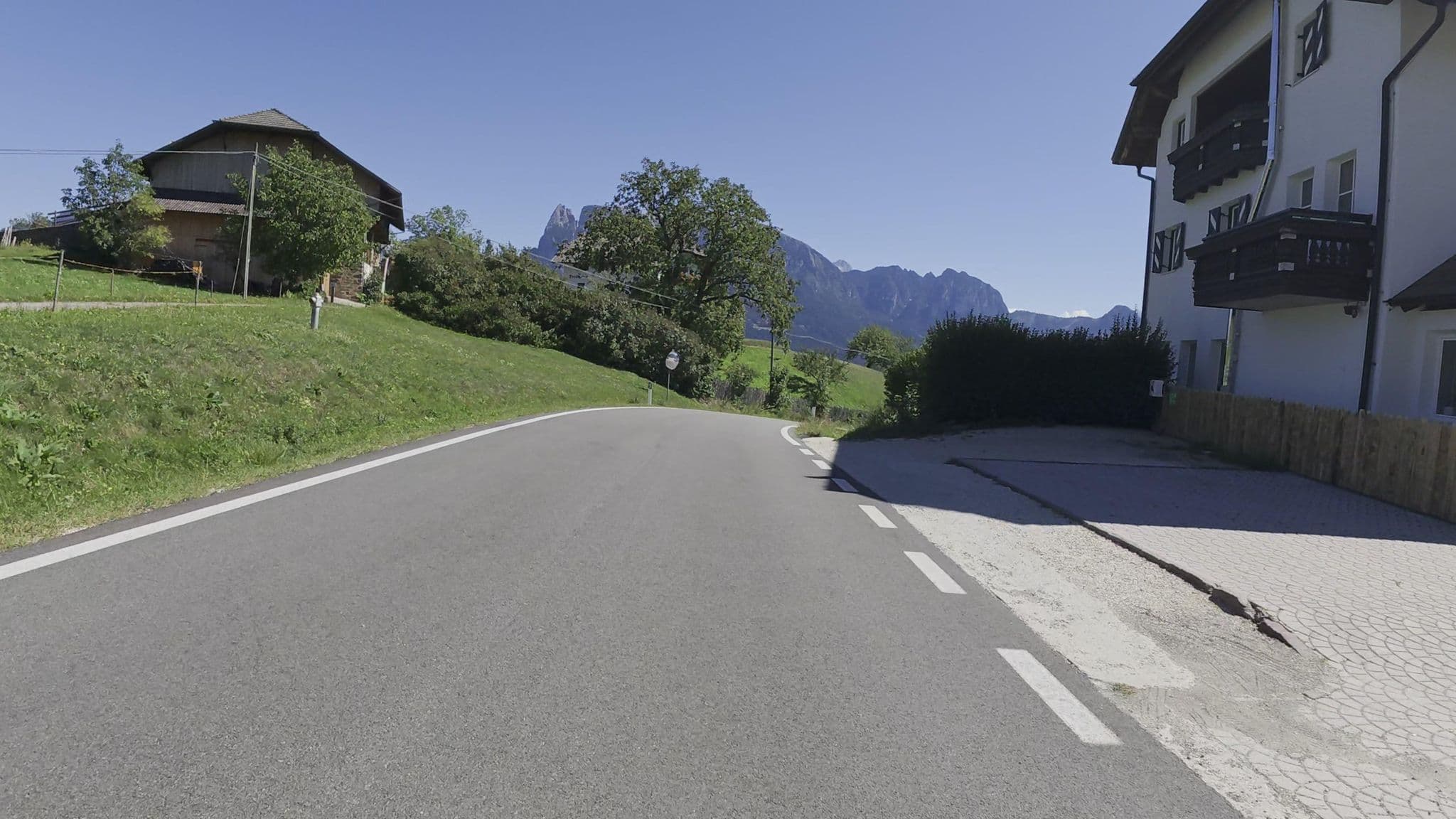 Street view near Residenz am Kaiserweg, Renon — © Guzzi_Franze (CC BY-SA · Mapillary)