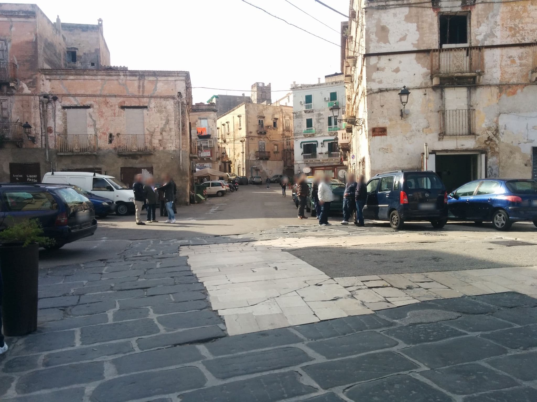Street view near Hotel L'Arcangelo - Boutique Hotel, Taranto — © catonano (CC BY-SA · Mapillary)