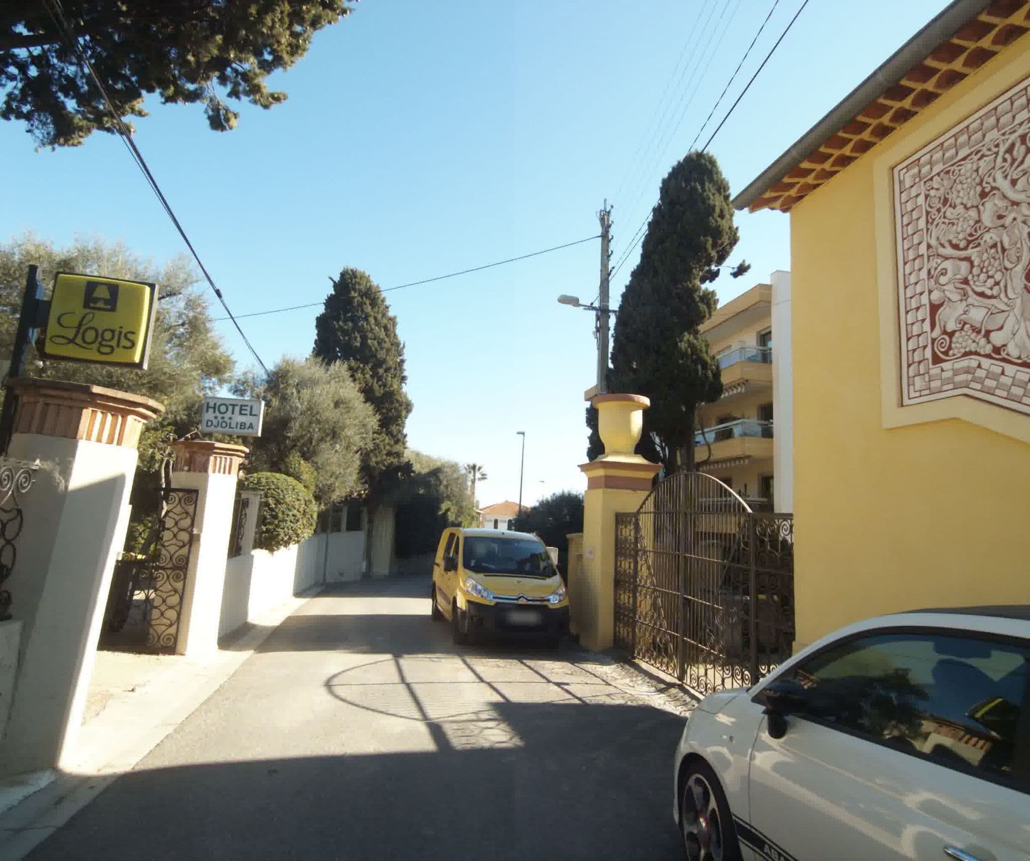 Street view near Hotel Mas Djoliba, Antibes — © sogefi (CC BY-SA · Mapillary)