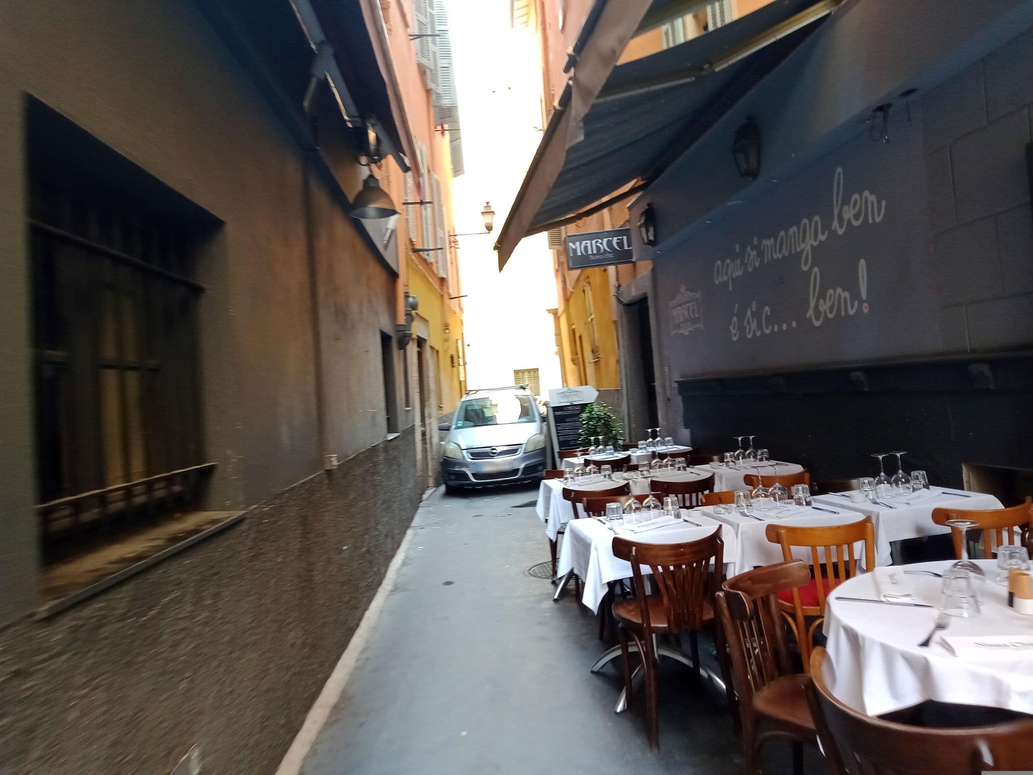 Street view near Hotel Rossetti, Vieille Ville — © annekaro (CC BY-SA · Mapillary)