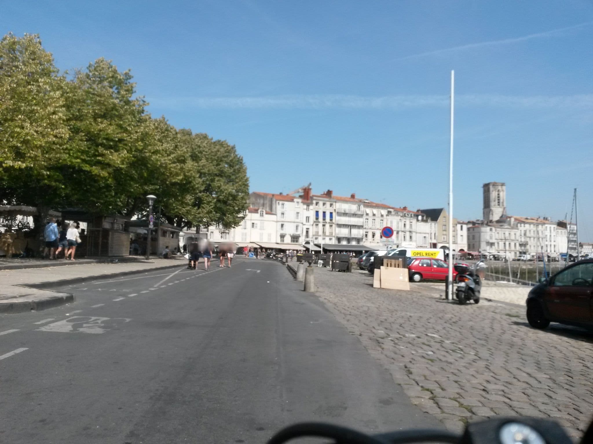 Street view near Maison d'hôtes Vue Sur Cour, La Rochelle — © rausk (CC BY-SA · Mapillary)