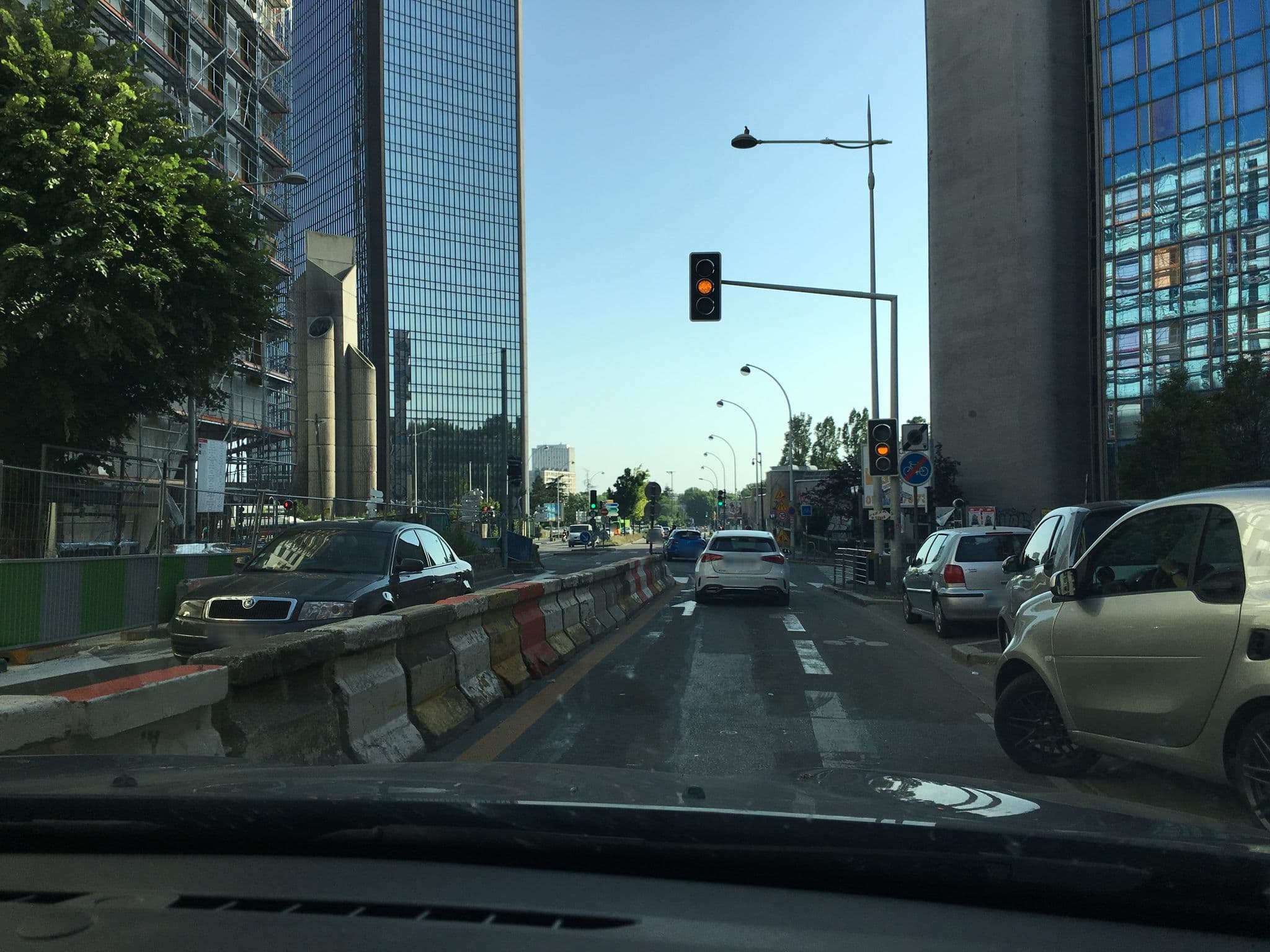 Street view near B&B HOTEL Paris Porte de Bagnolet, Bagnolet — © df45 (CC BY-SA · Mapillary)